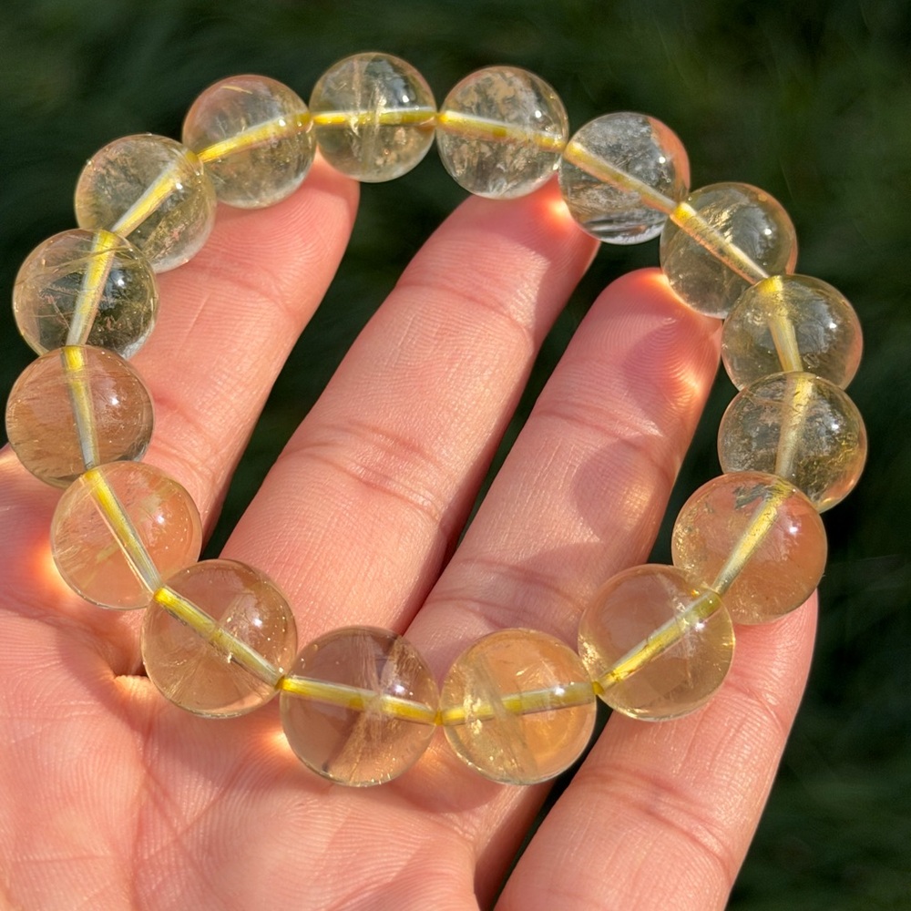 13mm stretchable‎ clear lemon quartz bracelet 1063